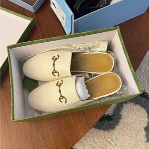 Gucci Cream Loafers with Gold Detailing